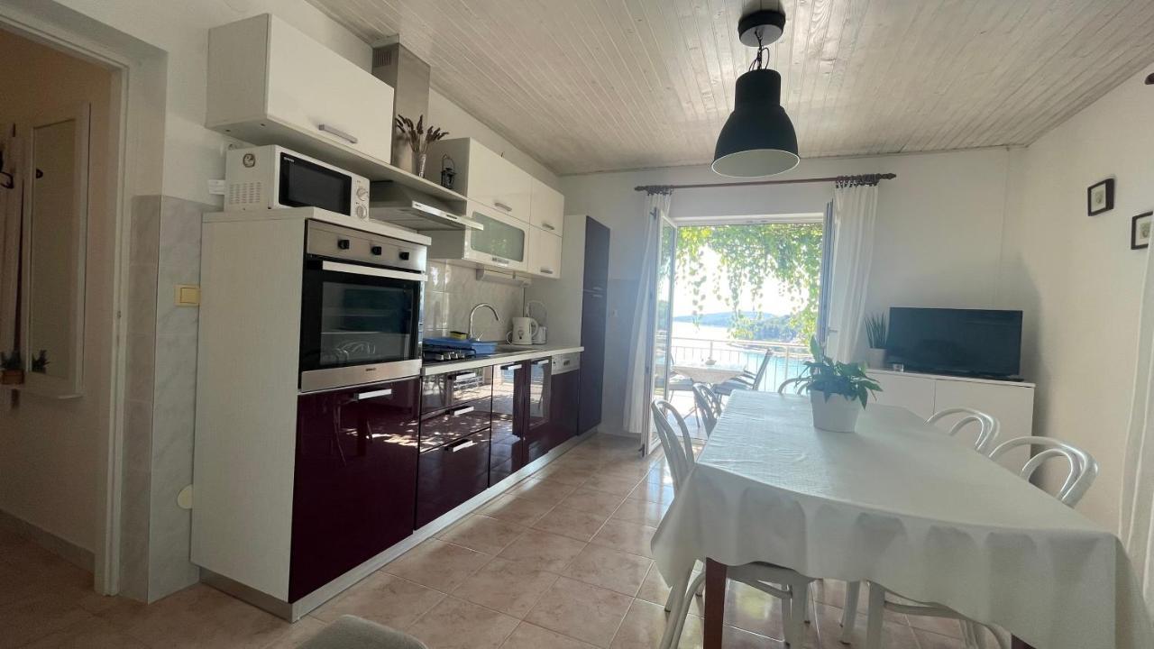 Apartments Danijela Лумбарда Екстериор снимка