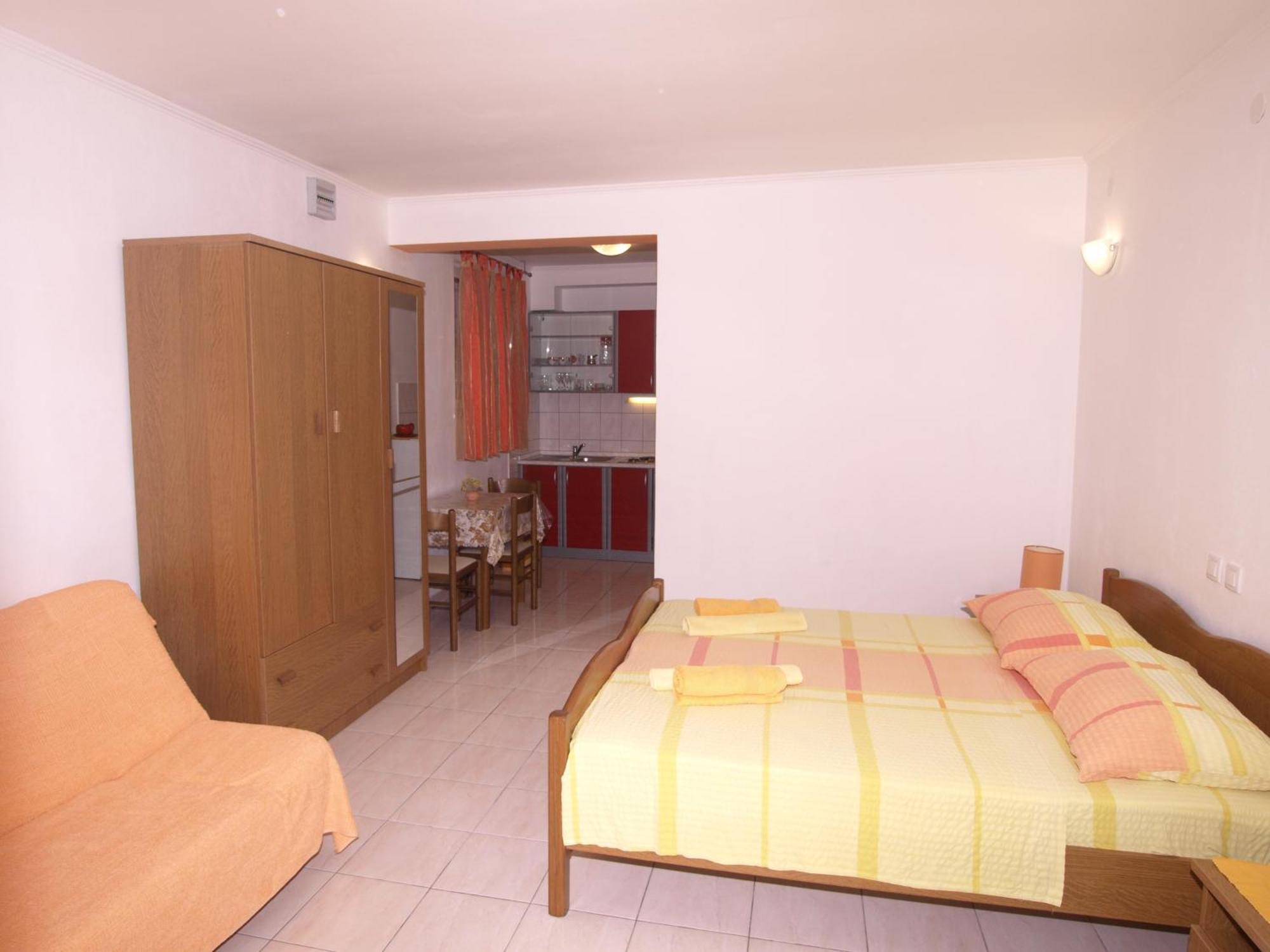 Apartments Danijela Лумбарда Стая снимка