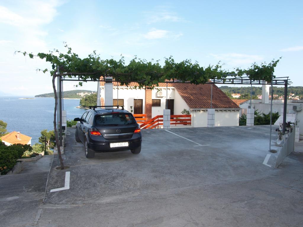 Apartments Danijela Лумбарда Екстериор снимка
