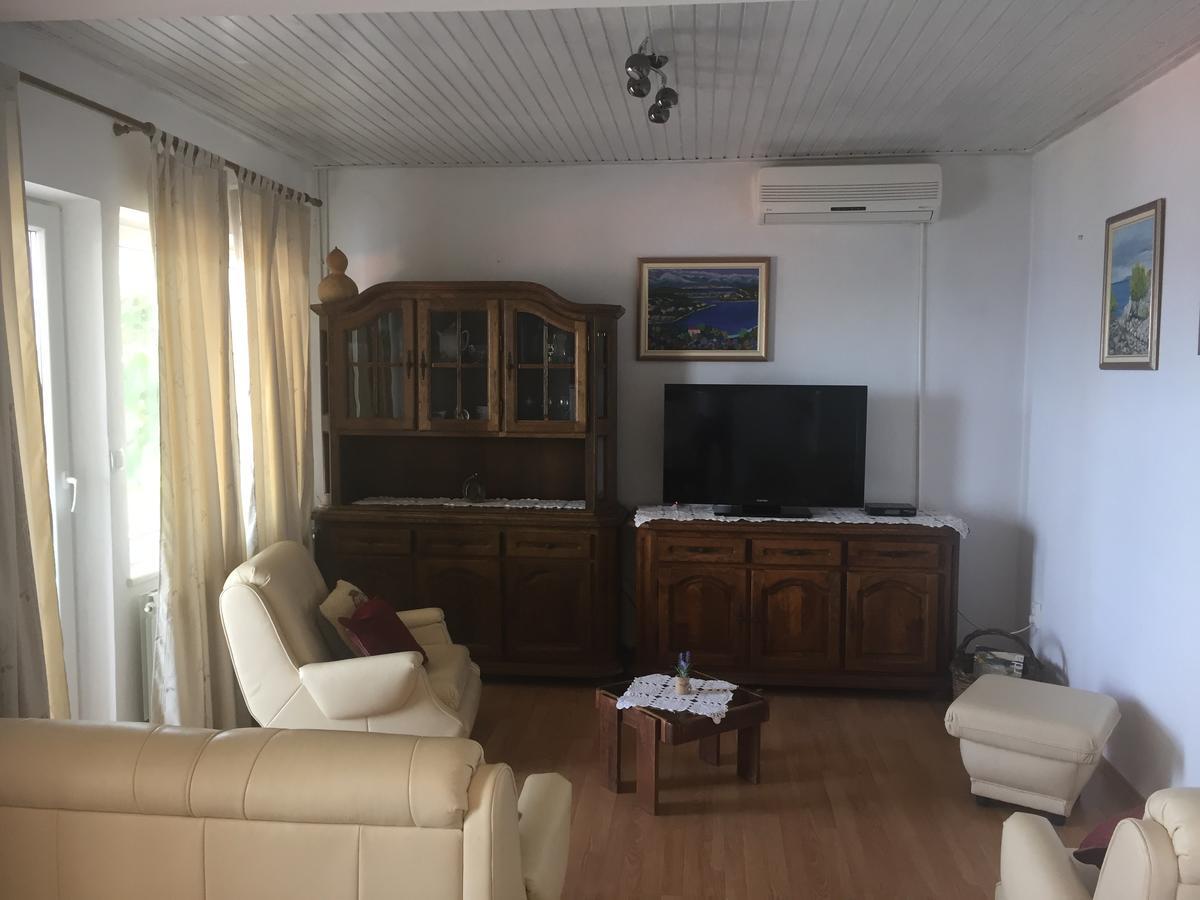 Apartments Danijela Лумбарда Екстериор снимка